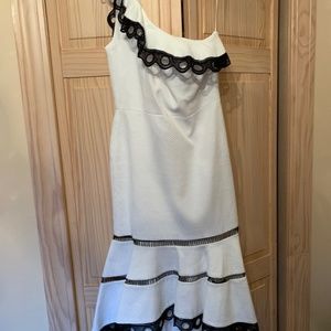 One shoulder dress